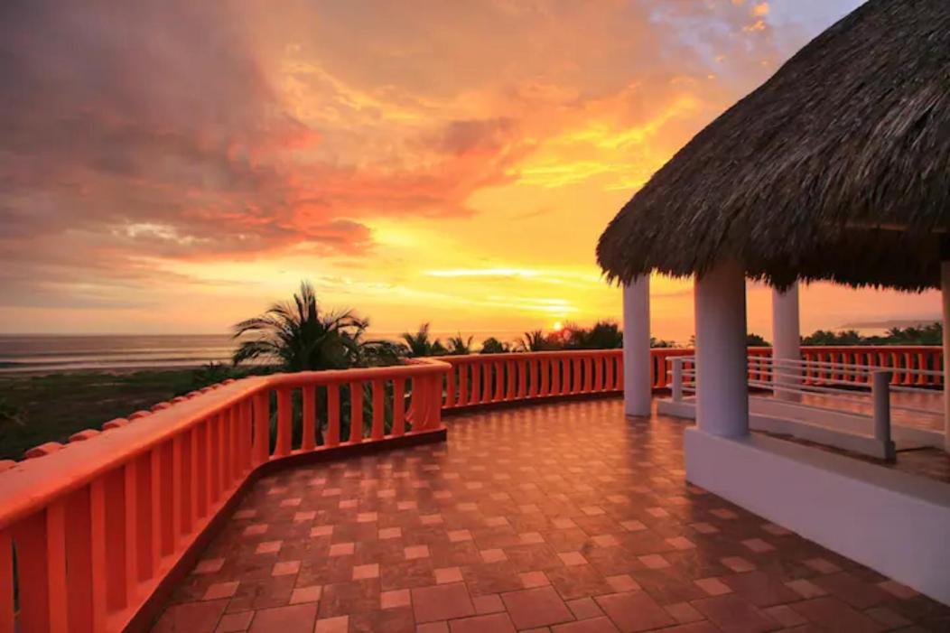Suites Ximajo Brisas de Zicatela エクステリア 写真